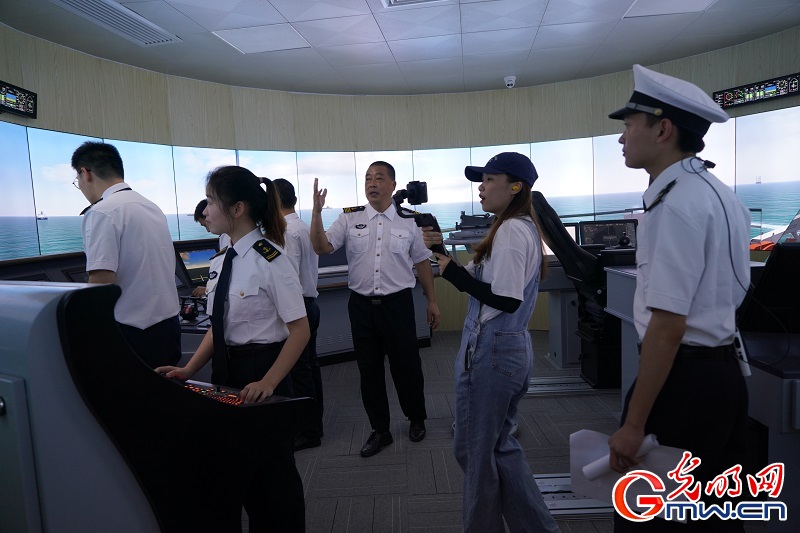 【2020高校招生服务光明大直播】北部湾大学直播花絮