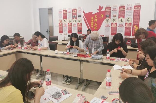 【第六届礼敬中华传统文化】江苏科技大学：红色剪纸学党史 不忘初心再出发