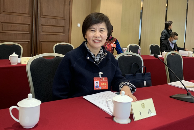 委员建议：加快补齐短板 持续给予中西部地区院校倾斜支持