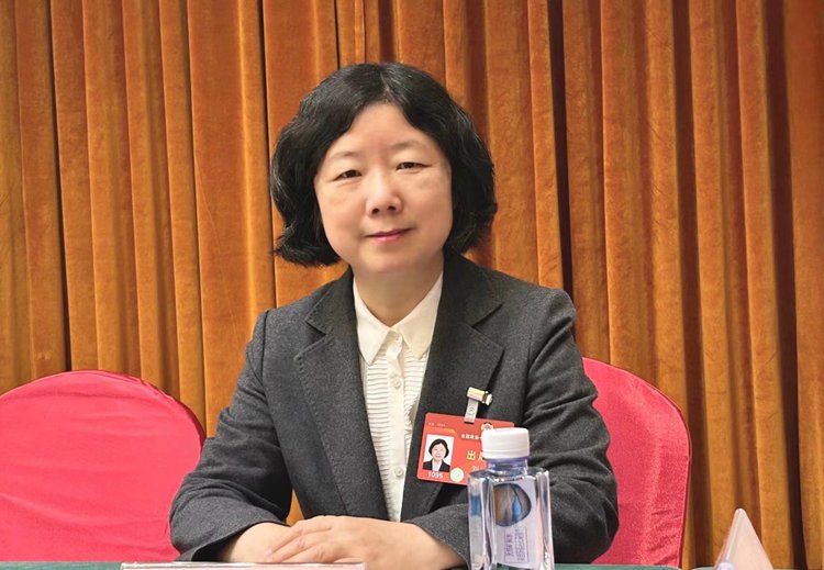 委员热议政府工作报告：对人才强国的高度重视令人鼓舞