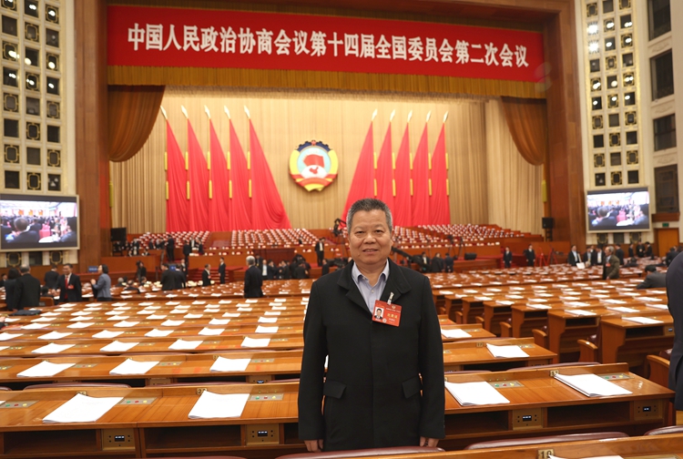 委员热议政府工作报告：对人才强国的高度重视令人鼓舞
