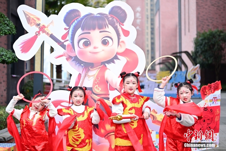 重庆小学生扮“哪吒” 迎接新学期 重庆小学生扮“哪吒” 迎接新学期