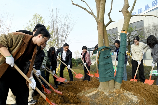 厚植思政根基 传承医者仁心