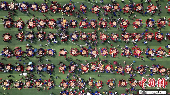 迎接“三月三” 广西多彩非遗进校园