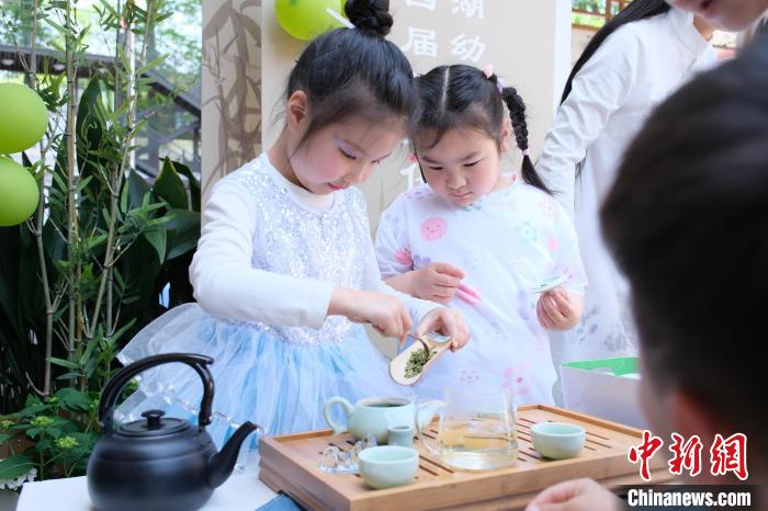 浙江校园“茶事”热：茶香袅袅 润泽童心