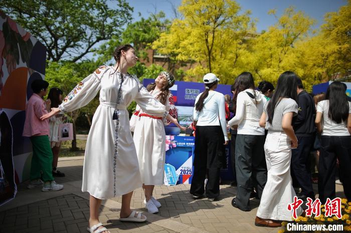 天津高校举办国际文化节 “上合之约”开启多元文化互鉴