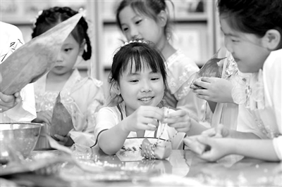 情系端午 润泽童心