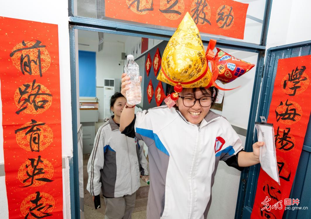 【青春逐梦 高考时刻】以自信之姿奔赴青春考场