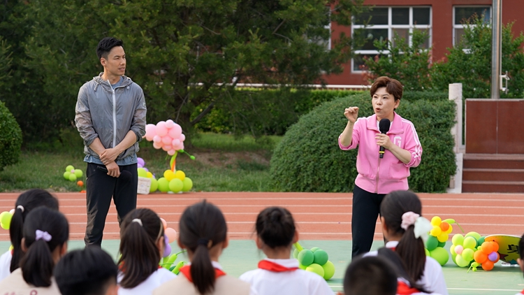 《同学，你好》与北京大中小学携手传播校园正能量