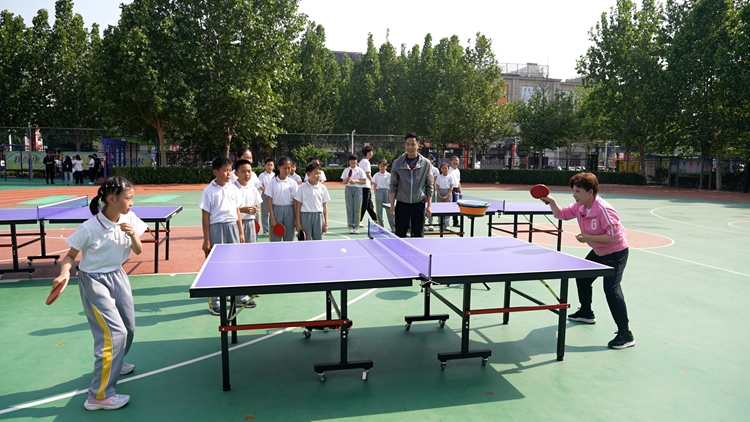 《同学，你好》与北京大中小学携手传播校园正能量