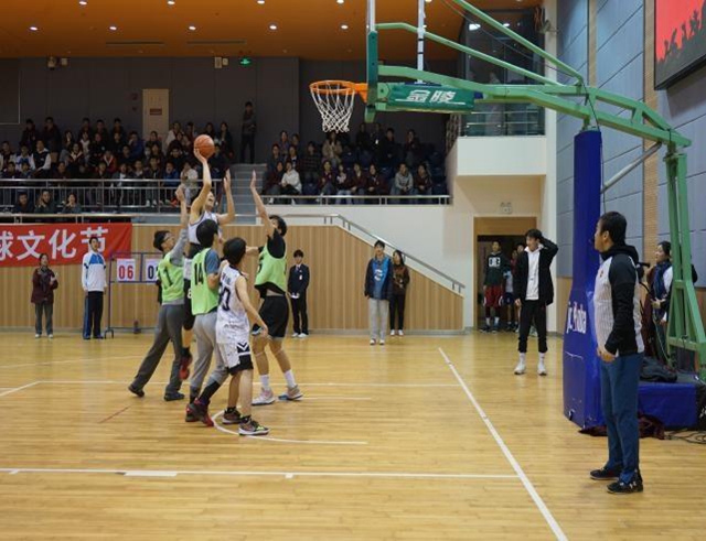 为保障每天运动2小时 上海中小学做了这些探索