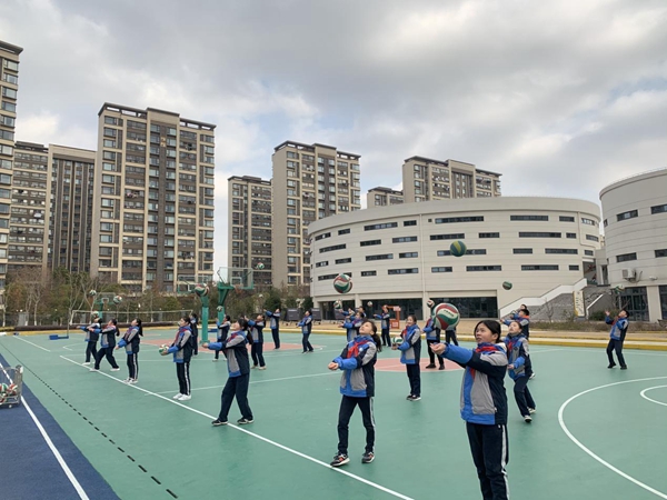 一校多品、两项技能……上海为提升学生运动质量再加码