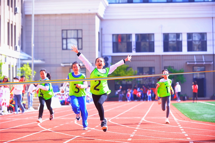 大连市培根学校以体育人：唤醒精神，从唤醒身体开始