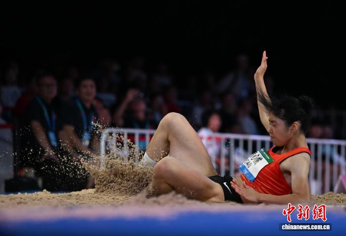 全国青少年田径运动会:女子跳远黄心愉夺冠