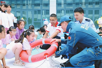 暑托班里学知识