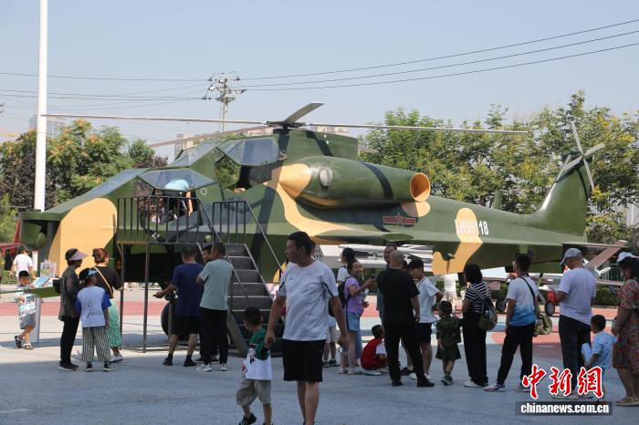 甘肃启幕航天重器展 游客沉浸体验“大国科技公开课”