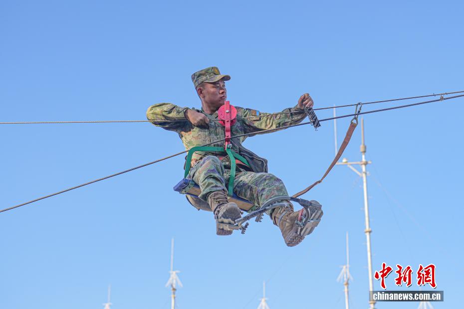 空军西安飞行学院某部组织岗位练兵比武竞赛活动