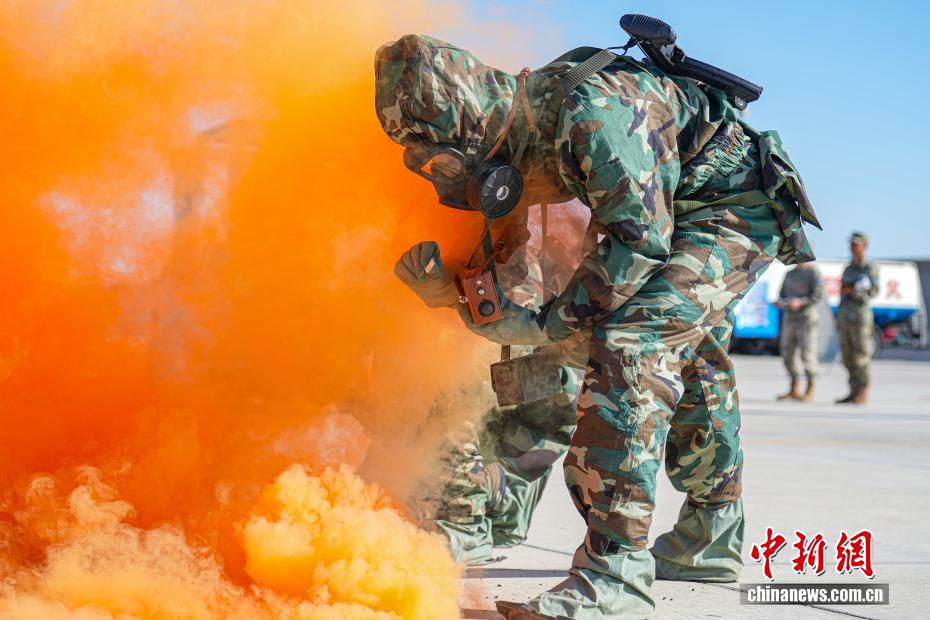 空军西安飞行学院某部组织岗位练兵比武竞赛活动
