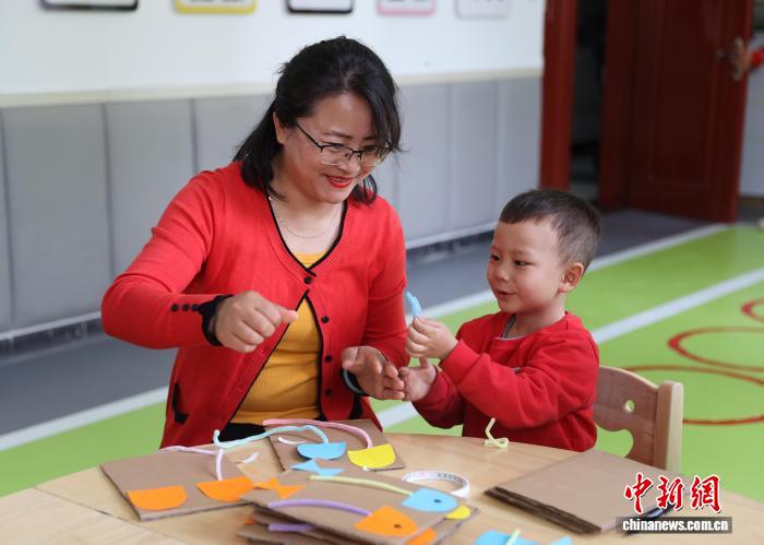 宁夏银川：“嵌入式”托育服务托起“家门口”的幸福