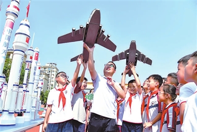 浙江推进中小学科技教育创新发展纪实 浙江推进中小学科技教育创新发展纪实