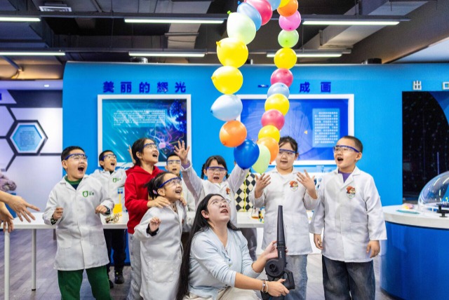 内蒙古呼和浩特：乐享科技寒假