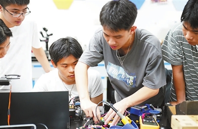 让学生“会读书”还“会创造” 让学生“会读书”还“会创造”