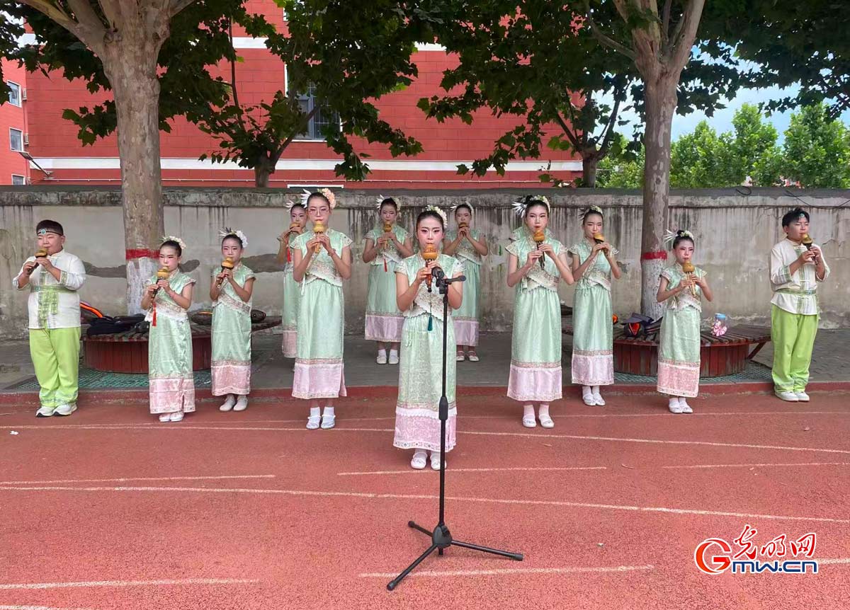 河南省长葛市求实学校校园文艺展演“庆校庆 迎六一” 河南省长葛市求实学校校园文艺展演“庆校庆 迎六一”