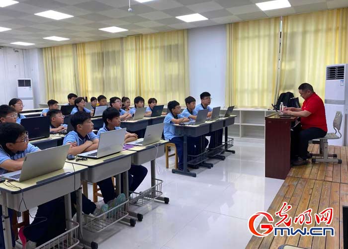 一所民办学校的十年追梦路——河南省长葛市求实学校十周年校庆观察