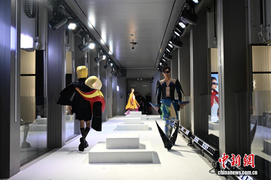中国美院毕业展演亮相杭州西湖畔
