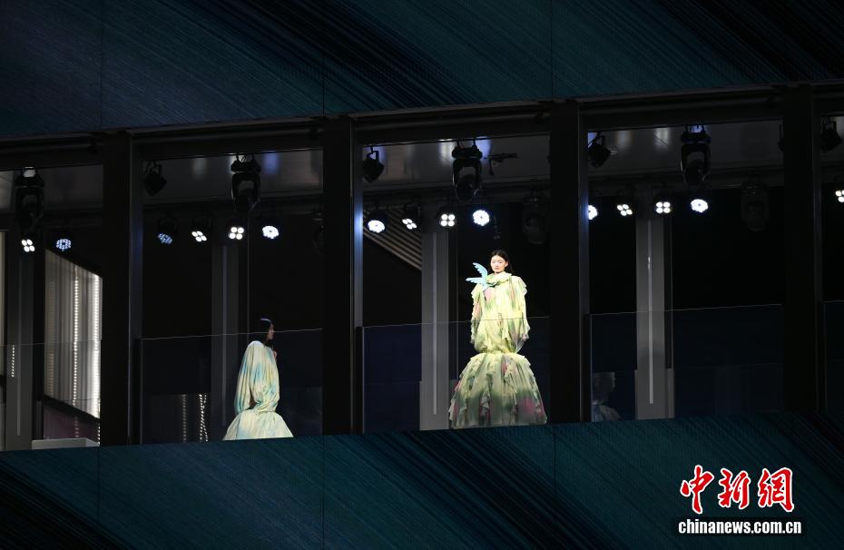 中国美院毕业展演亮相杭州西湖畔