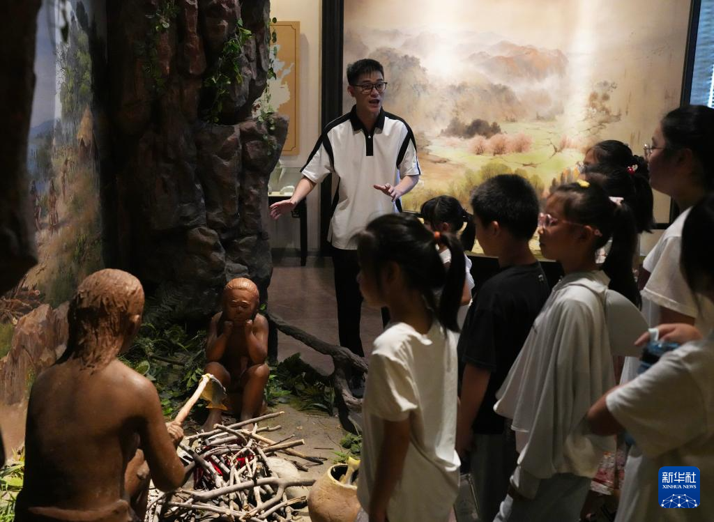 湖州:文明课堂护航“小候鸟”