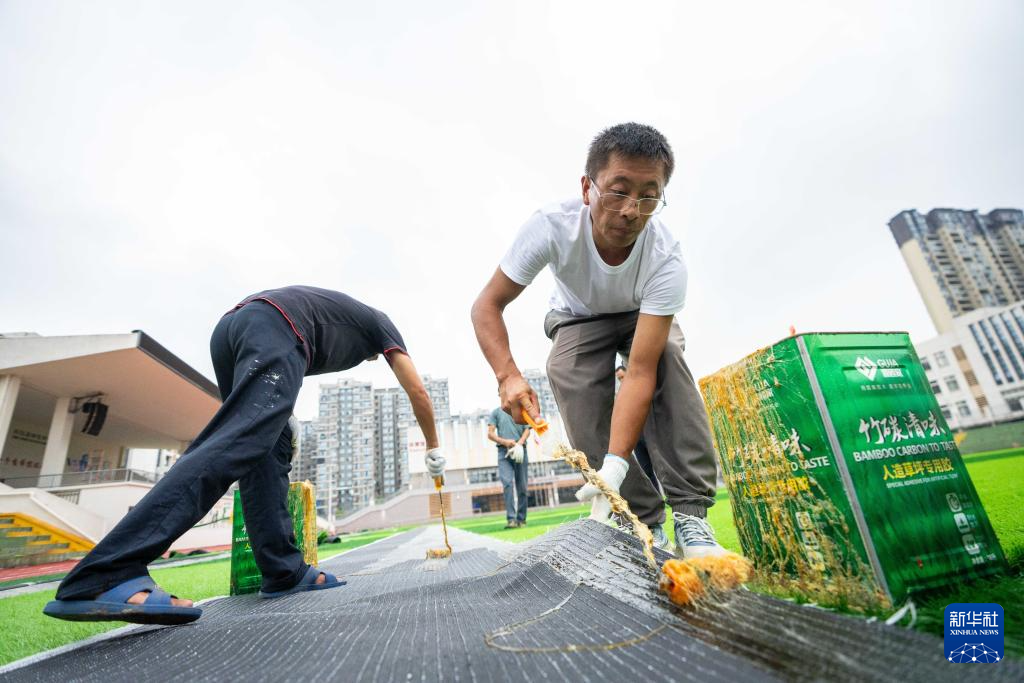 灾后重建保开学