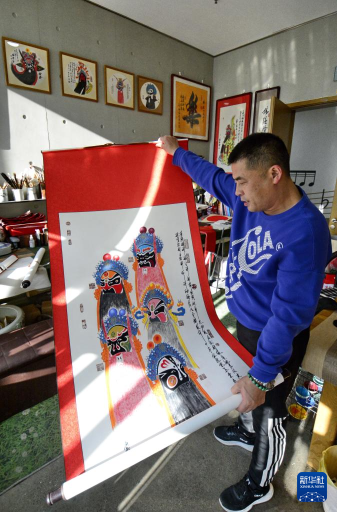 杨强:匠心传承京剧脸谱艺术