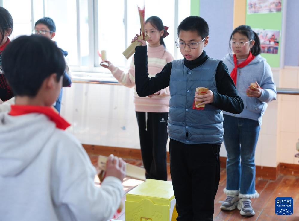 浙江诸暨:乡村学校开设传统戏剧课程