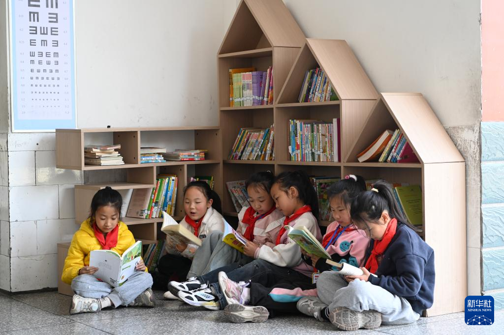 享受阅读 快乐成长