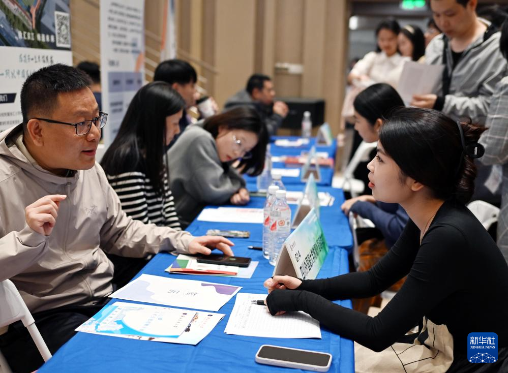 上海举行艺术专业毕业生专场招聘会