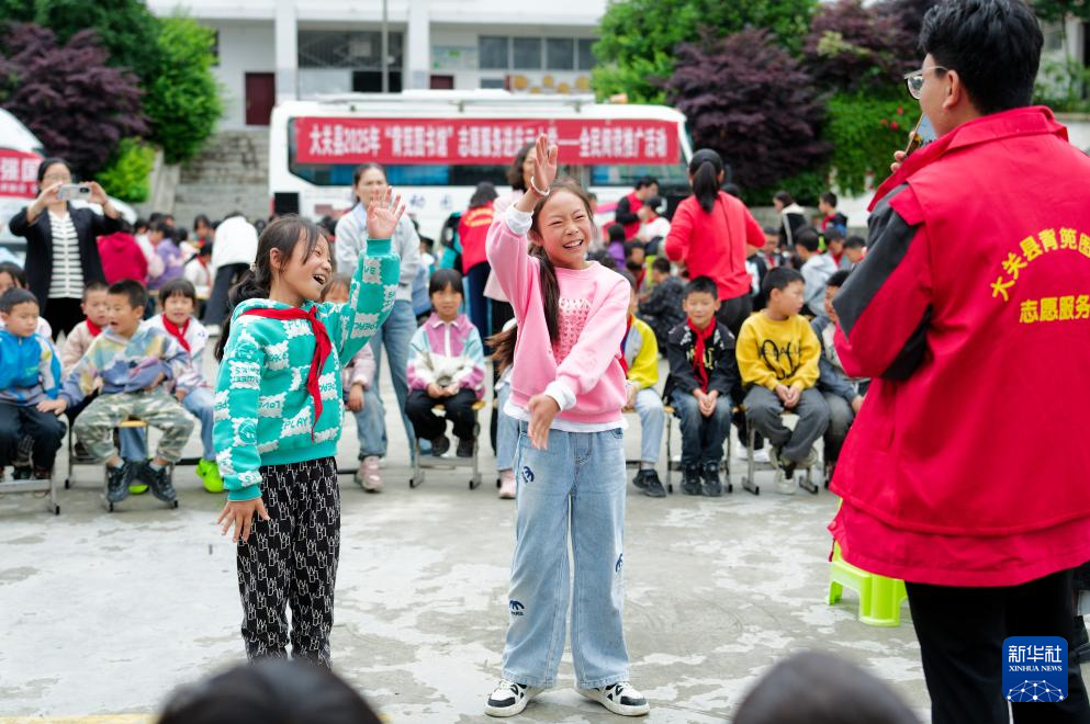 书香伴科普 欢乐迎“六一”
